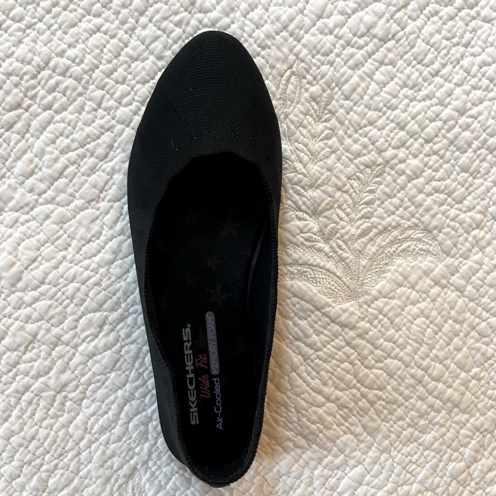 NWT Skechers Cleo Bewitch Ballet Flats